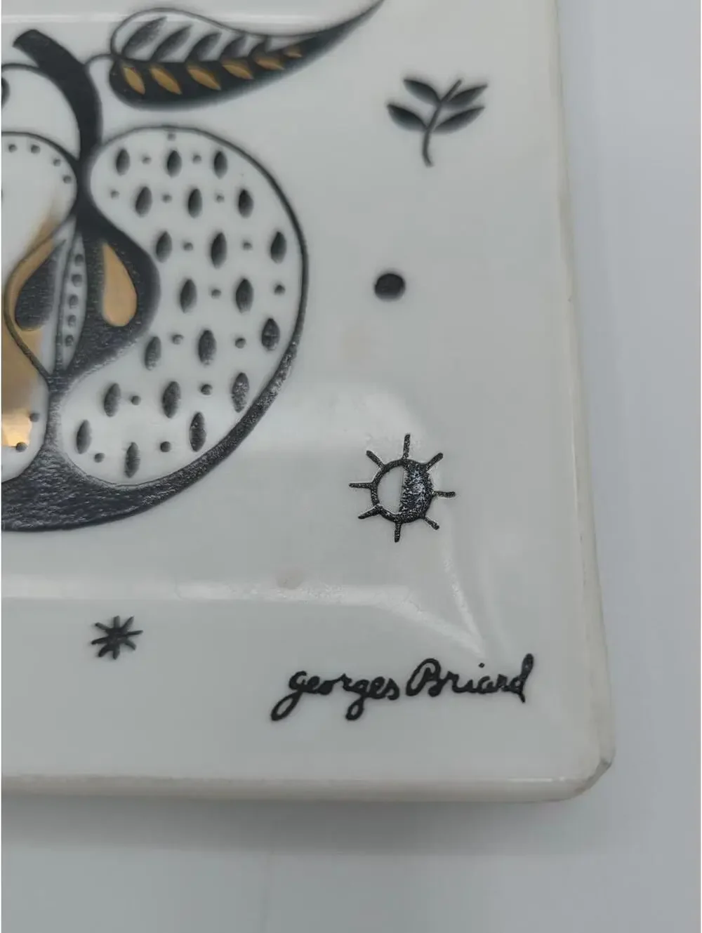 Georges Briard Forbidden Fruit 4 Piece Milk Glass Black Gold Apple Trinket Trays